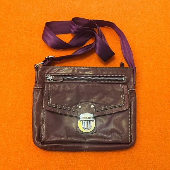 Danier dark purple real leather crossbody shoulder bag purse EUC - Picture 1 of 10